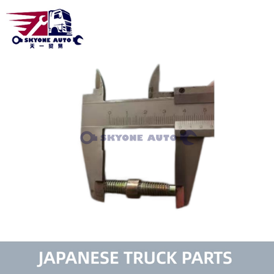 ISUZU NPR75 4HK1-T ट्रक ISUZU ट्रक पार्ट्स के लिए जापानी ट्रक पार्ट्स ऑयल पैन स्टड 8-97190392-0 8971903920